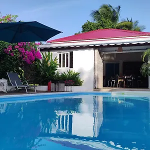  Hébergement de vacances Les Coulirooms -